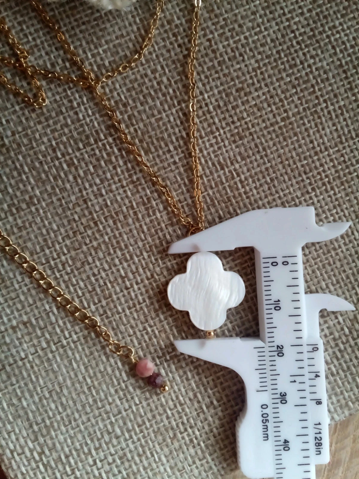 Collar de buena suerte trébol de nácar natural blanca 🤍. – photo 3